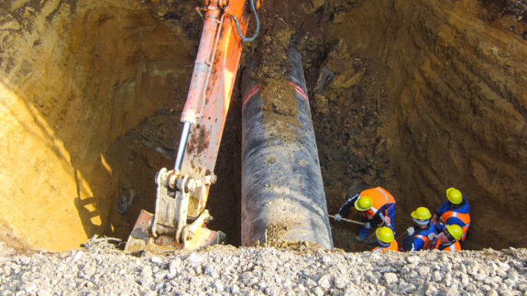 Keystone, licenciamento ambiental e os dilemas estruturais dos grandes gasodutos na América do Norte Keystone, licenciamento ambiental e os dilemas estruturais dos grandes gasodutos na América do Norte ganham uma leitura estratégica com Paulo Roberto Gomes Fernandes, ligando infraestrutura, regulação e sustentabilidade.