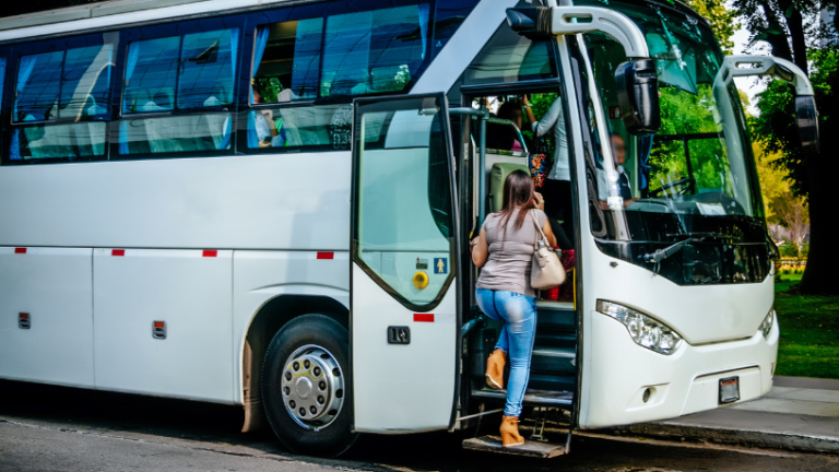 Ônibus interestaduais podem ganhar novas rotas: o que a decisão da ANTT muda para quem viaja pelo Brasil